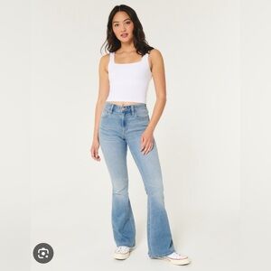 Hollister Curvy High-Rise Vintage Flare - Light Wash